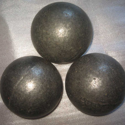 Bolas do moinho de bola do ferro fundido 65 HRC da resistência de desgaste Cr1.5
